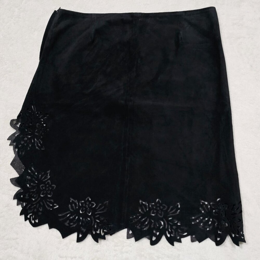 Parallel Genuine Suede Mini Skirt Floral Cut Hem Side Zip Black Size 8 Nwt — image 4 of 8